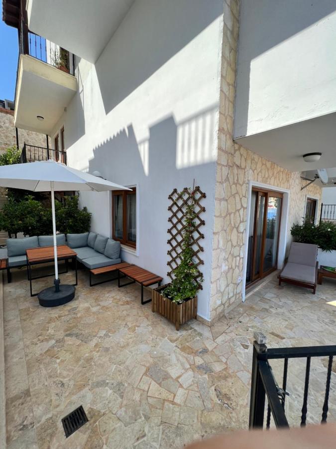 Viola Apart - Kalkan Bagian luar foto